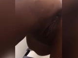 amateur vip ass masturbating on live webcam